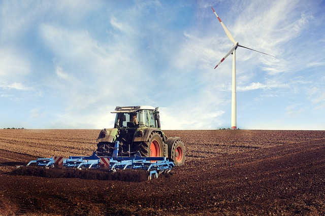 agricultural-machine-2138996_640