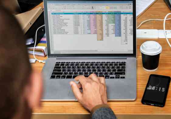 businessman-working-laptop-meeting_53876-20836 (1)