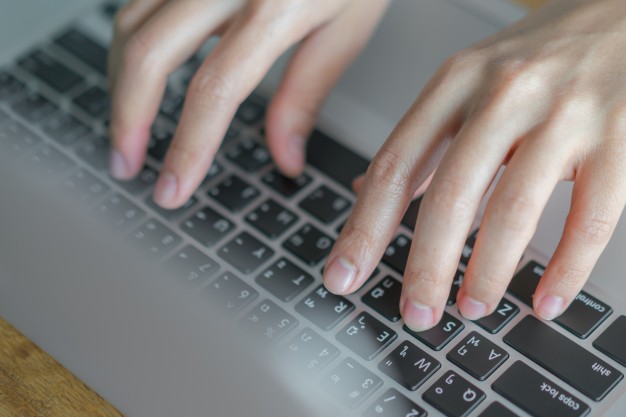 laptop-communication-finger-one-life_1232-3875