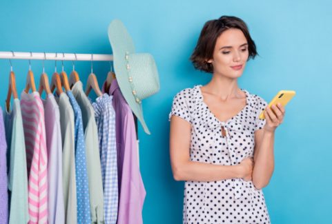 Deep Learning for Virtual Tryon Clothes